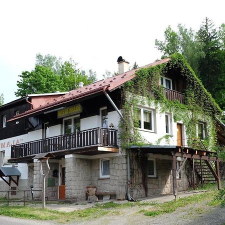 Penzion Maja Йозефув Дул Екстериор снимка